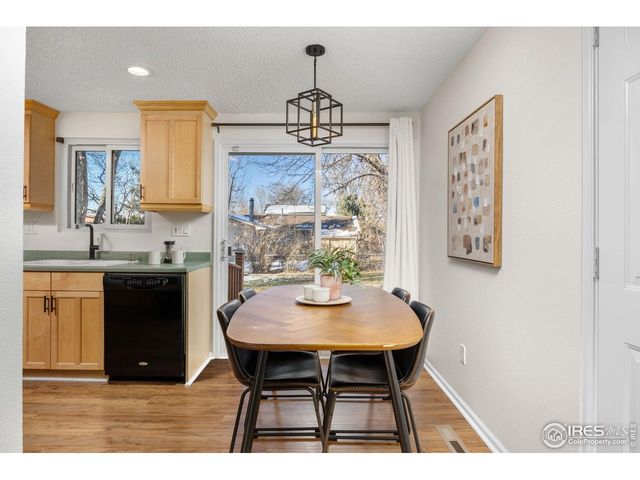 815 Hilltop St, Longmont, CO 80504