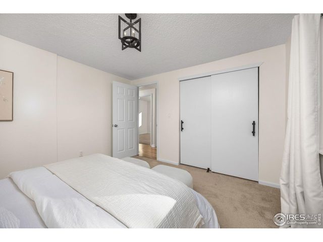 815 Hilltop St, Longmont, CO 80504