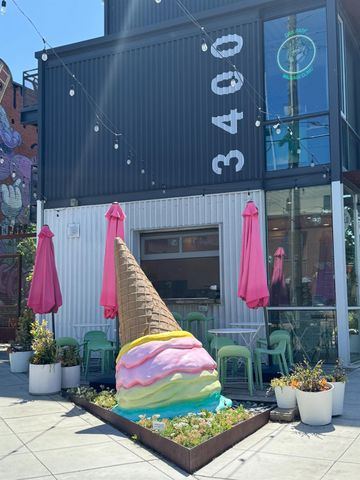 4005 San Carlos Way, Sacramento, CA 95820