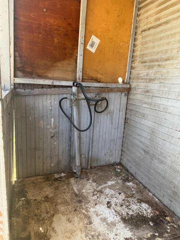 4005 San Carlos Way, Sacramento, CA 95820