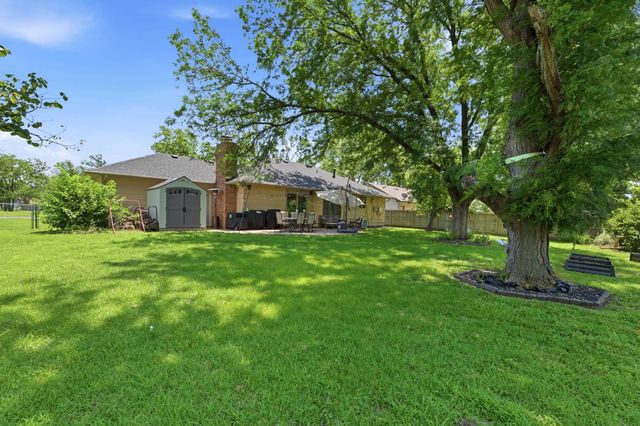 3821 N Porter Ave, Wichita, KS 67204