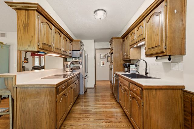 3821 N Porter Ave, Wichita, KS 67204
