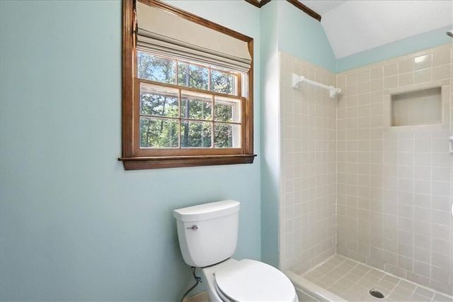 918 Hampton NW Trail, Lilburn, GA 30047