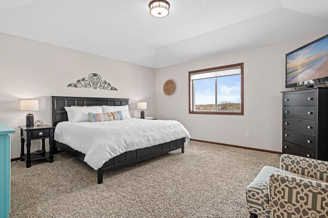 8841 197th Street W, Lakeville, MN 55044