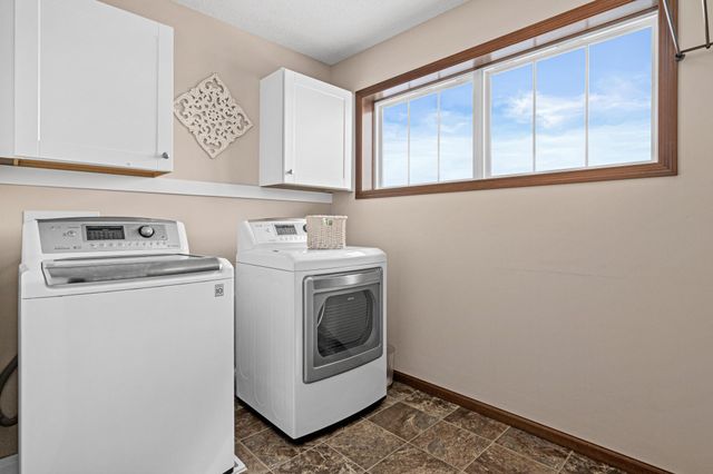 8841 197th Street W, Lakeville, MN 55044