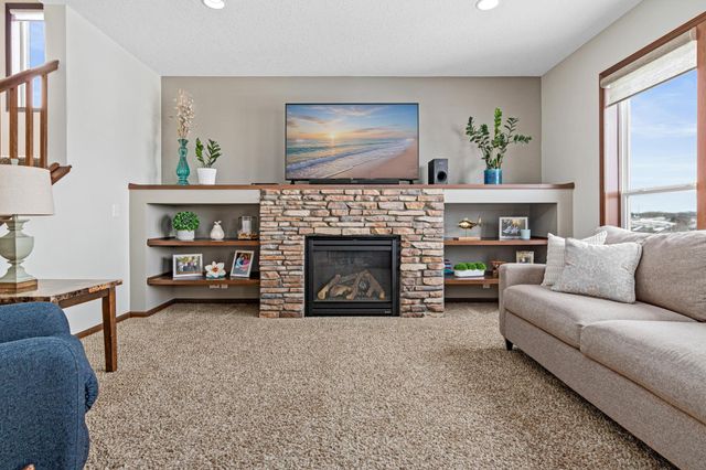 8841 197th Street W, Lakeville, MN 55044