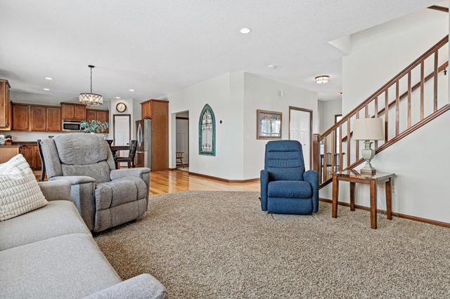 8841 197th Street W, Lakeville, MN 55044