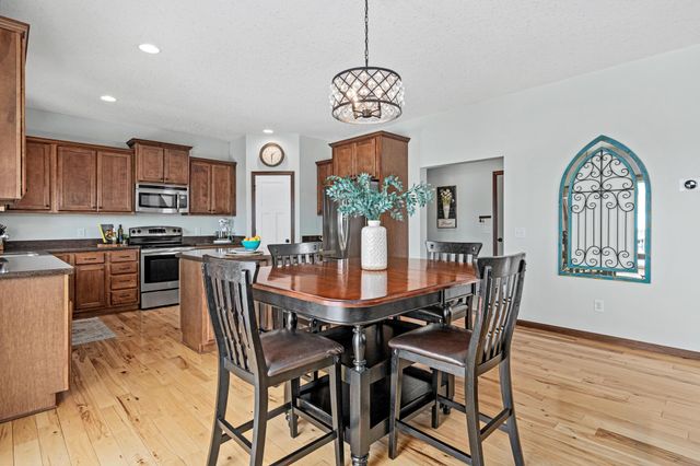 8841 197th Street W, Lakeville, MN 55044