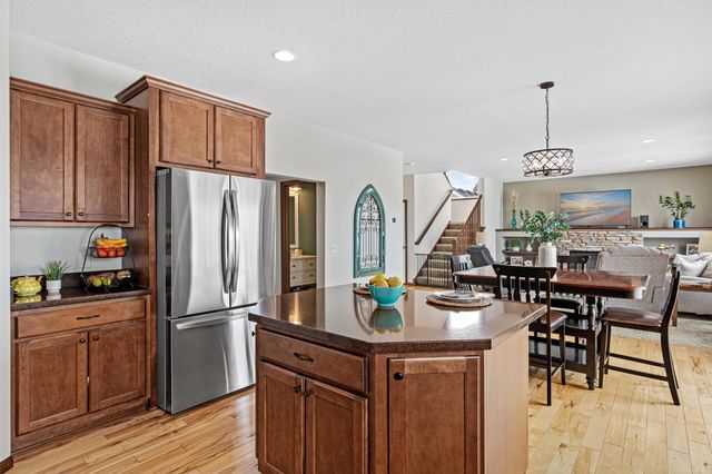 8841 197th Street W, Lakeville, MN 55044