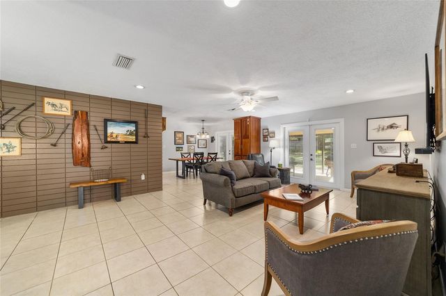 1111 SE 14TH AVENUE, Ocala, FL 34471