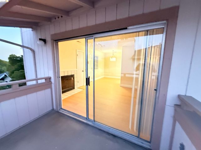 25129 Copa Del Oro Dr 203, Hayward, CA 94545