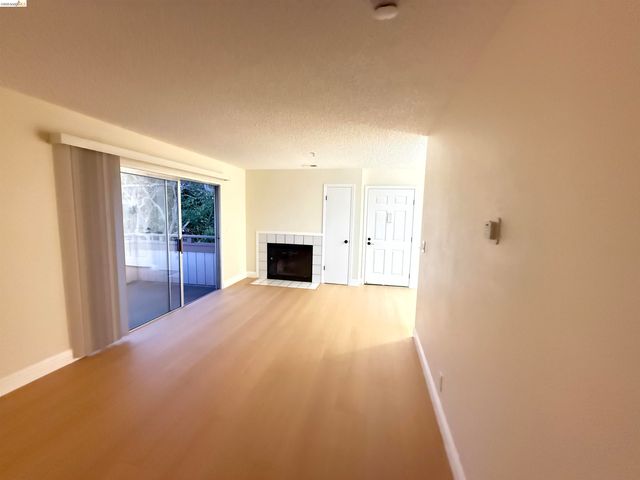 25129 Copa Del Oro Dr 203, Hayward, CA 94545