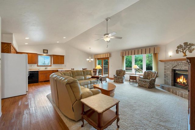 3429 EAST RIVER DRIVE, Green Bay, WI 54301