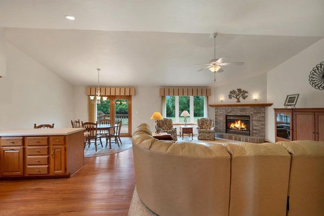 3429 EAST RIVER DRIVE, Green Bay, WI 54301