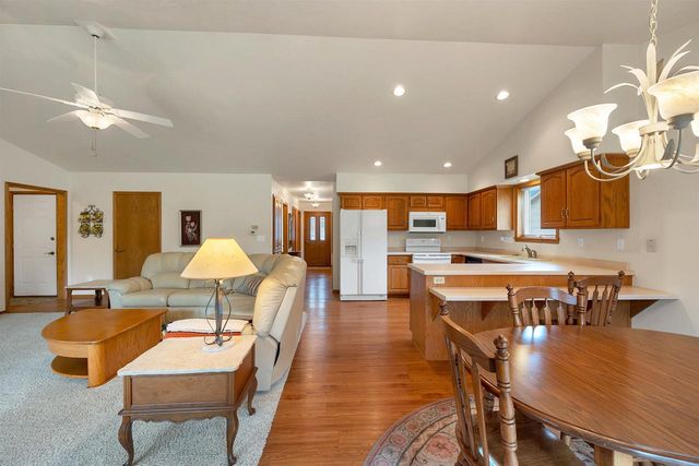 3429 EAST RIVER DRIVE, Green Bay, WI 54301