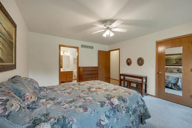 3429 EAST RIVER DRIVE, Green Bay, WI 54301