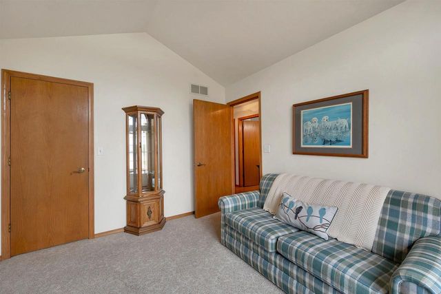 3429 EAST RIVER DRIVE, Green Bay, WI 54301
