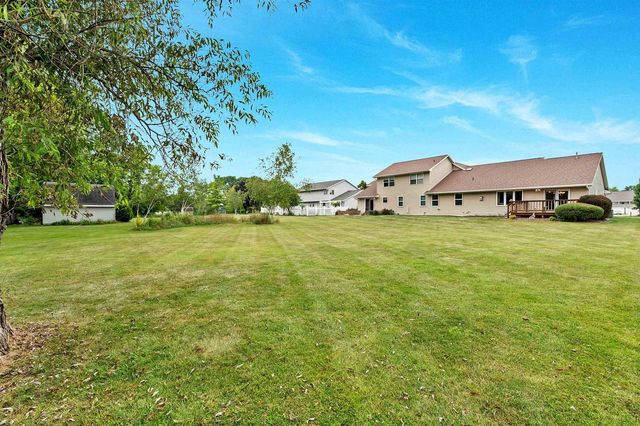 3429 EAST RIVER DRIVE, Green Bay, WI 54301