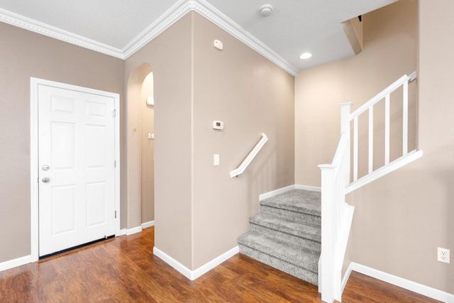 11037 International Dr, Rancho Cordova, CA 95670