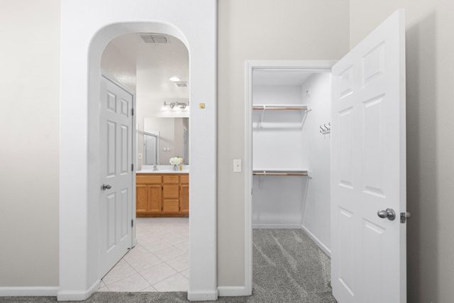 11037 International Dr, Rancho Cordova, CA 95670