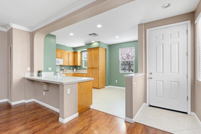 11037 International Dr, Rancho Cordova, CA 95670