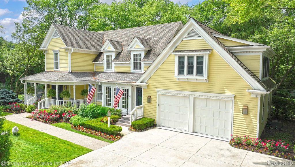 1333 N Adams Road, Birmingham, MI 48009