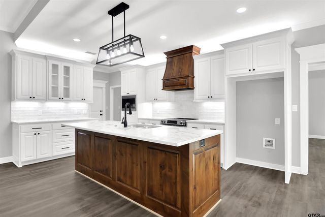 105 Johnston, Arp, TX 75750