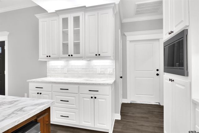 105 Johnston, Arp, TX 75750