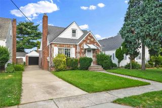 35 Mayfair Avenue, West Hempstead, NY 11552