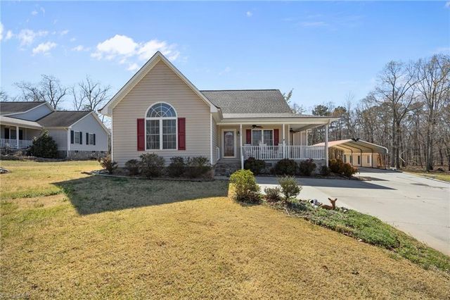 2559 Butterfly Trail, Randleman, NC 27317