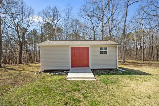2559 Butterfly Trail, Randleman, NC 27317