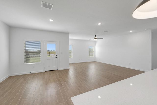 420 East Rose Marie Lane, Montgomery, TX 77356