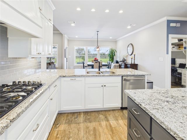 831 Mimosa Lane, Franklin, TX 77856