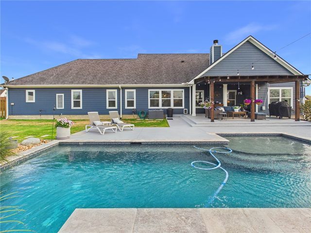 831 Mimosa Lane, Franklin, TX 77856