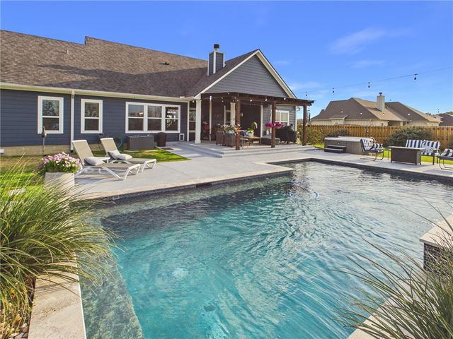 831 Mimosa Lane, Franklin, TX 77856