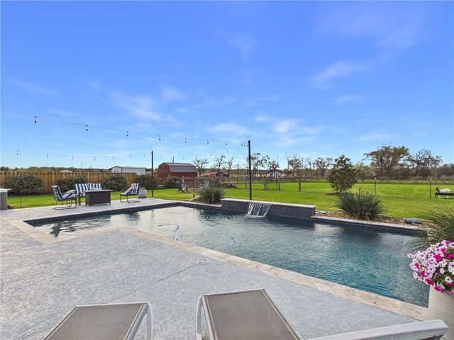 831 Mimosa Lane, Franklin, TX 77856