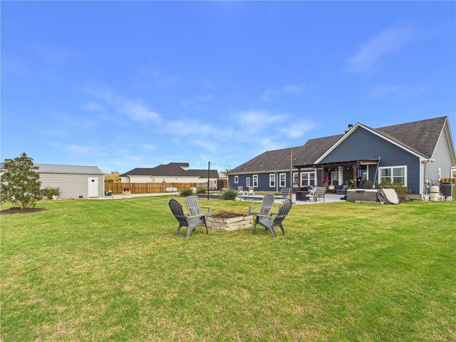 831 Mimosa Lane, Franklin, TX 77856