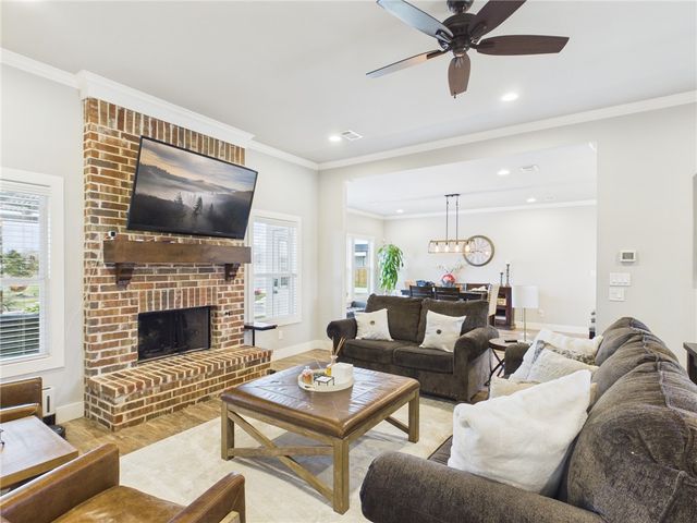 831 Mimosa Lane, Franklin, TX 77856