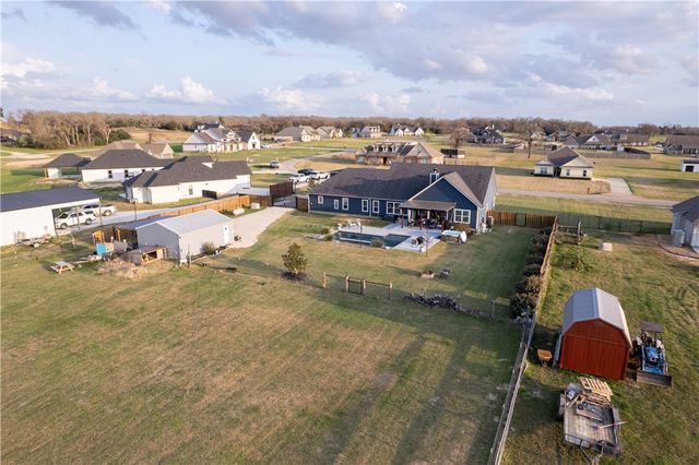 831 Mimosa Lane, Franklin, TX 77856