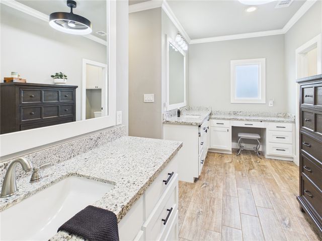 831 Mimosa Lane, Franklin, TX 77856