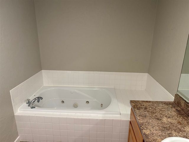 614 Auba Jane Cir, Cache, OK 73527