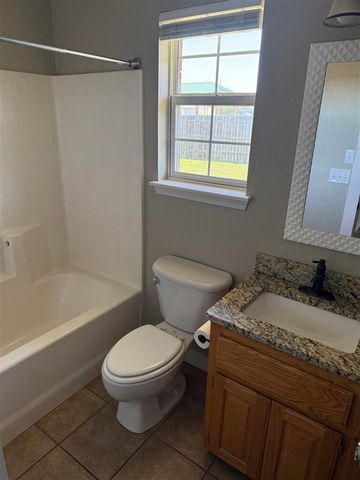 614 Auba Jane Cir, Cache, OK 73527