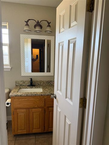 614 Auba Jane Cir, Cache, OK 73527