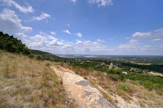 1081 Eagle Point, Fischer, TX 78623