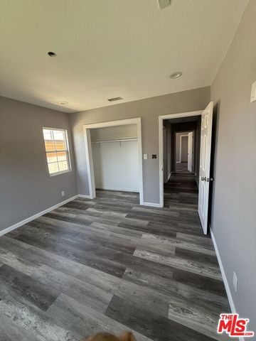9406 S 5th Avenue, Inglewood, CA 90305
