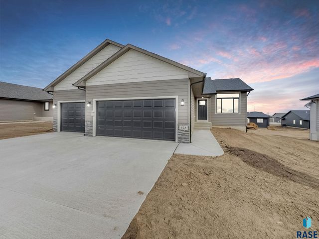 628 N YANKEE Ave Avenue, Sioux Falls, SD 57110