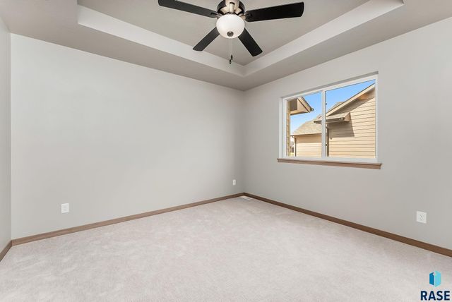 628 N YANKEE Ave Avenue, Sioux Falls, SD 57110