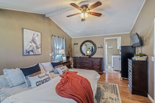 500 Crestview Drive, Lenoir City, TN 37772