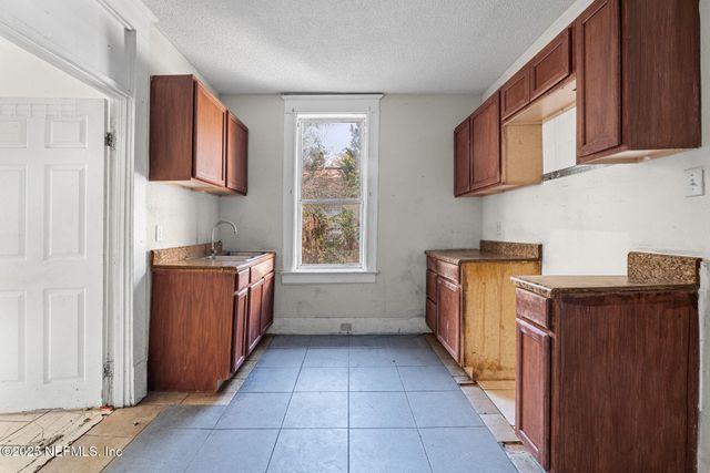 522 W WEST 21ST Street, Jacksonville, FL 32206