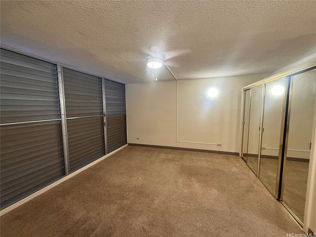 952 Ahana Street 290, Honolulu, HI 96814